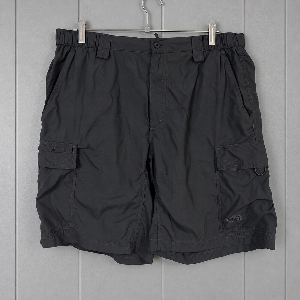 The North Face Men’s XL Gray Nylon Cargo Hiking Shorts Stow Pocket